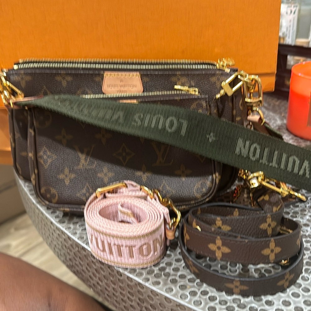Louis Vuitton multi pochette bundle